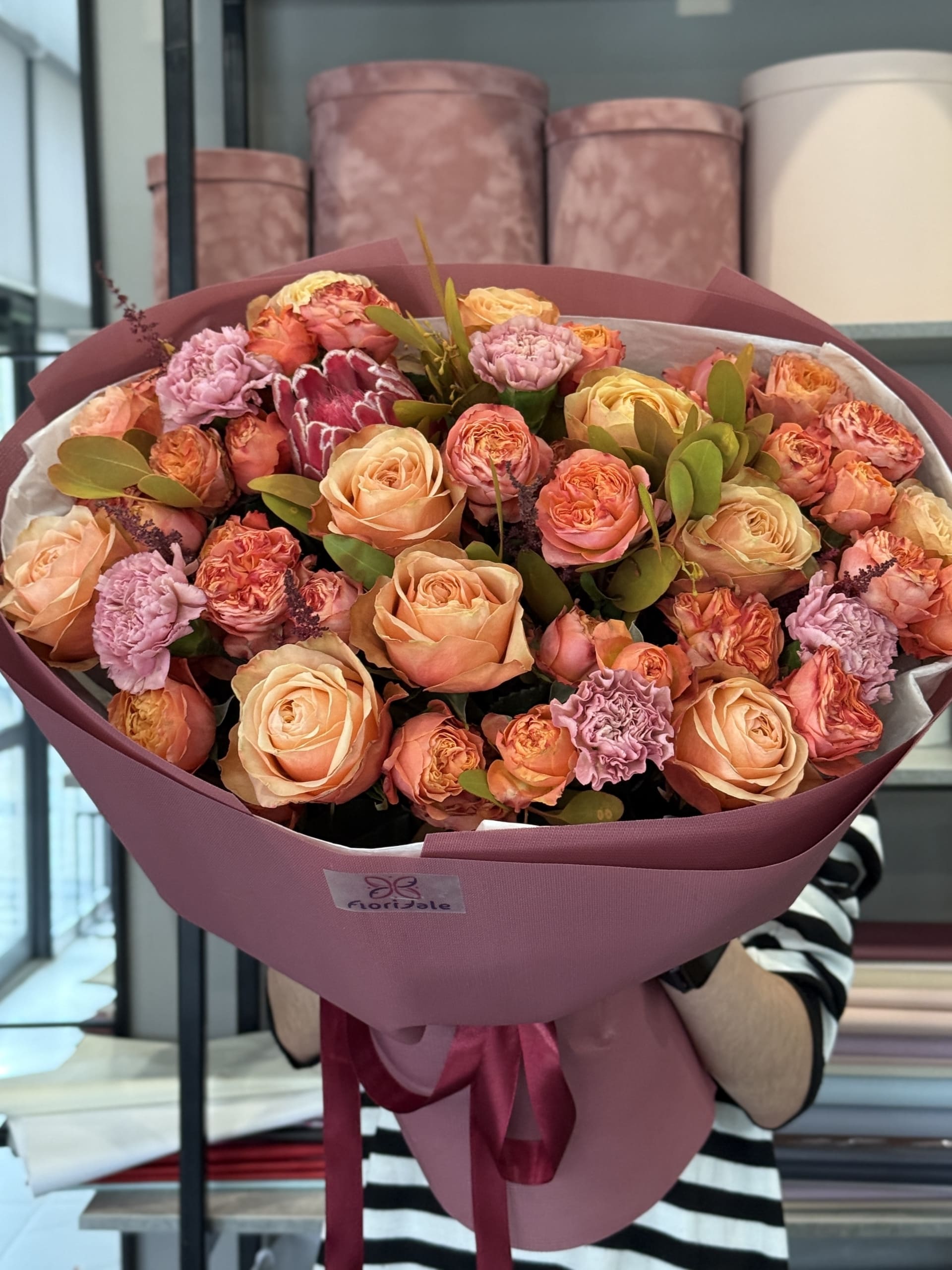 klassicheskiy-buket-kristely:-tsvety,-kotorye-sozdayut-osobennuyu-atmosferu