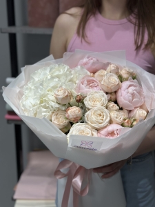 klassicheskiy-buket-elegans:-tsvetochnaya-elegantnosty