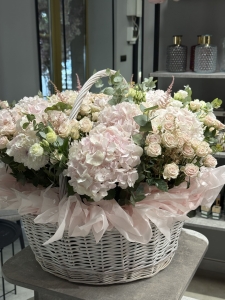 kompozitsiya-v-korzine-molli:-kogda-ne-nuzhno-iskaty-povoda