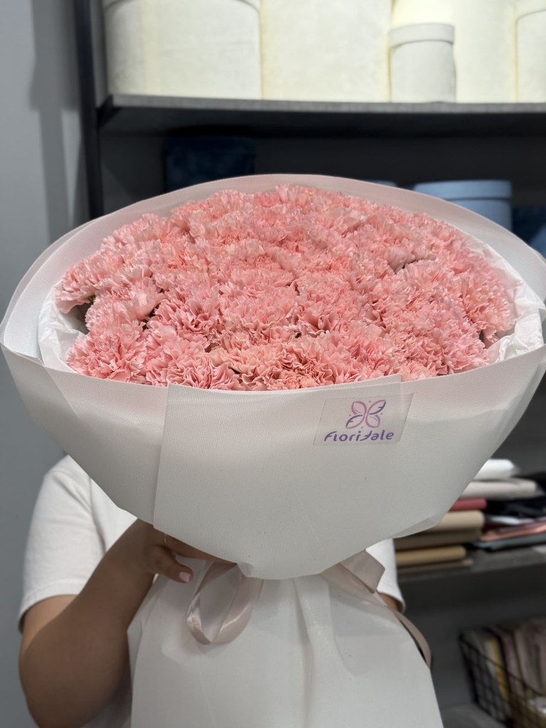 buket-diantusov-persikovoe-oblako:-neveroyatno-nezhnyy