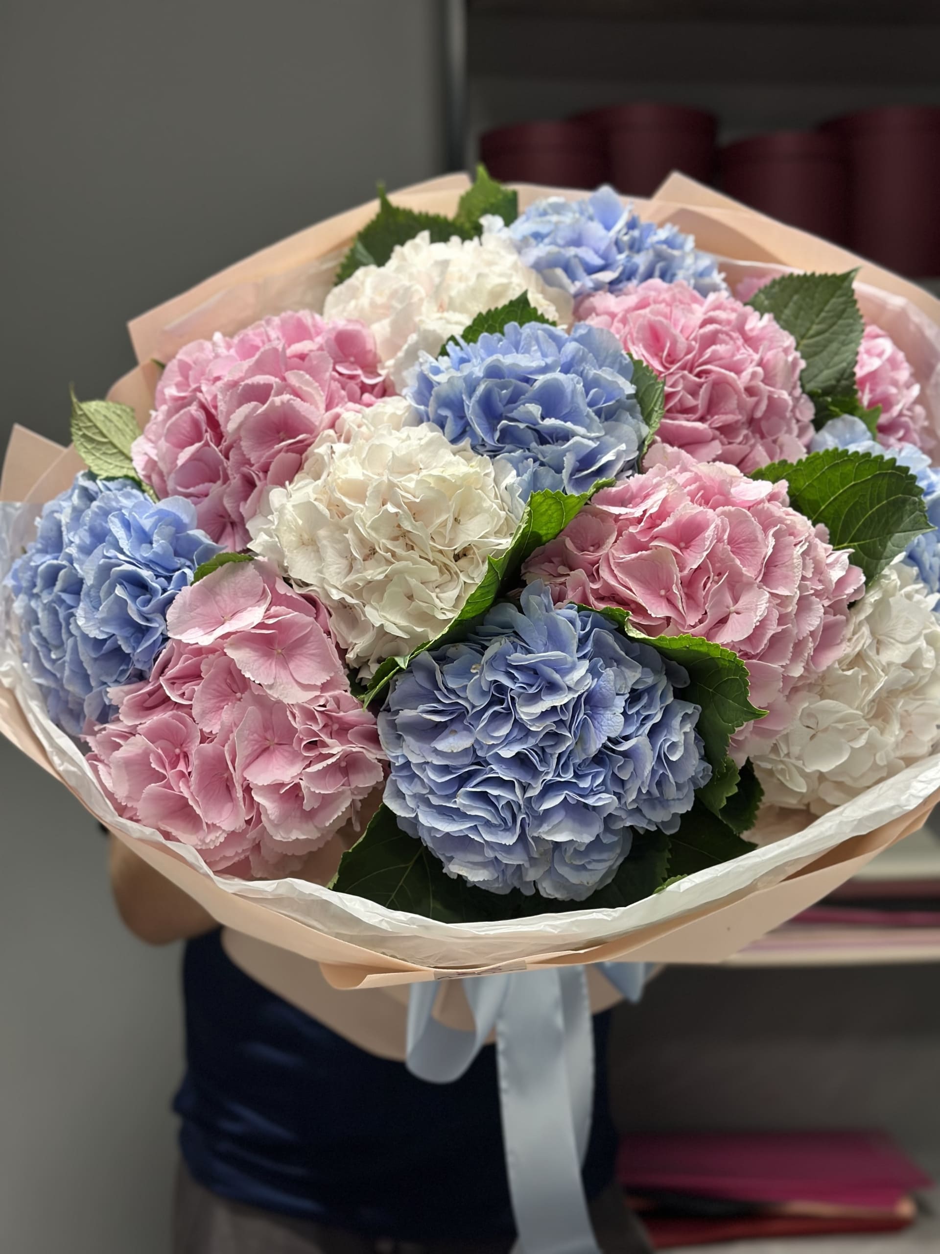 Букет гортензий Мистери: мечта каждой девушки buket-gortenziy-misteri:-mechta-kazhdoy-devushki